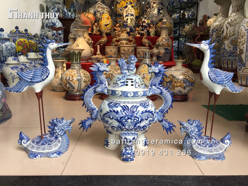 Đỉnh sứ men Lam S1 50cm phong thủy rồng uy nghi đẳng cấp Đỉnh sứ men Lam S1 50cm phong thủy rồng uy nghi đẳng cấp