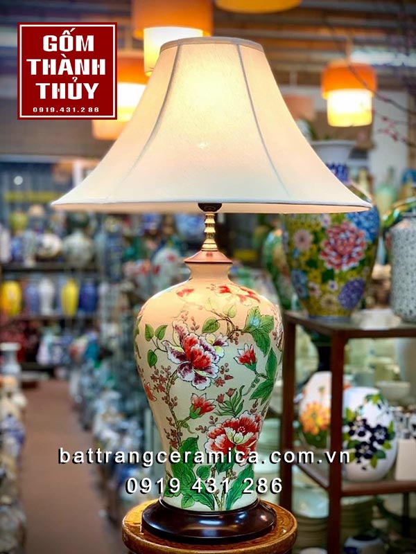 Đèn ngủ gốm sứ hoa phù dung sang trọng trang trí phòng khách đẹp Đèn ngủ gốm sứ hoa phù dung sang trọng trang trí phòng khách đẹp