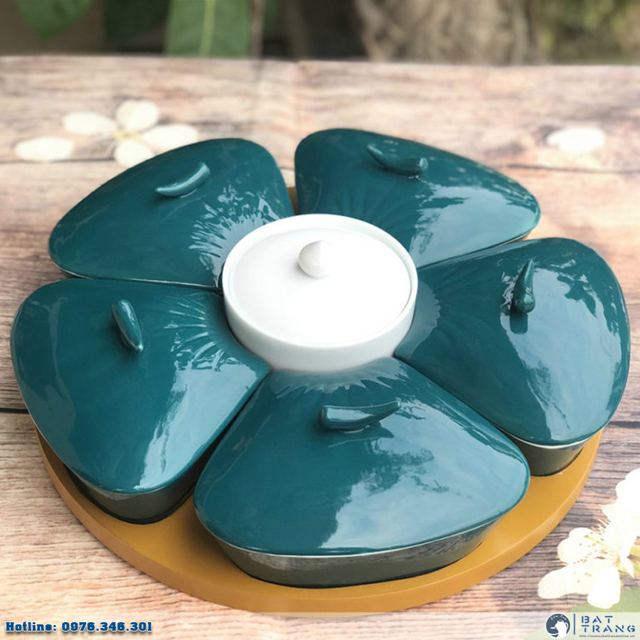 Khay đựng mứt Tết gốm sứ Bát Tràng xanh cổ vịt sang trọng Khay đựng mứt Tết gốm sứ Bát Tràng xanh cổ vịt sang trọng